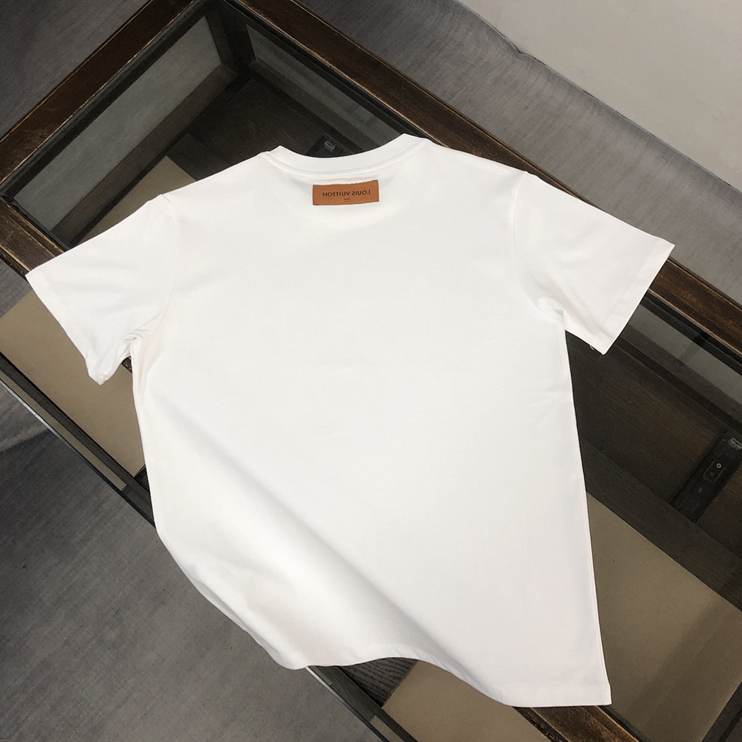 Louis Vuitton T-Shirt Style 072 detail view 5
