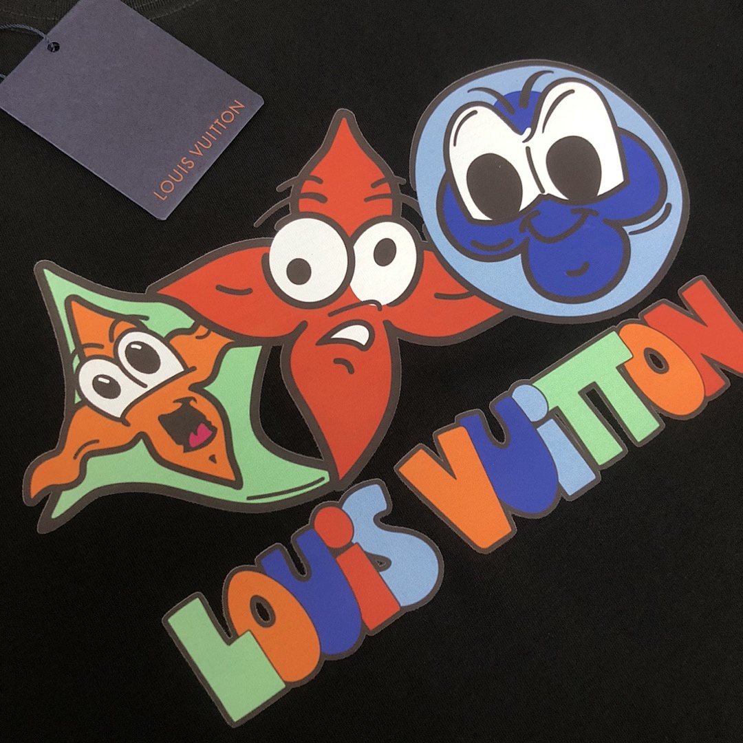 Louis Vuitton T-Shirt Style 073 detail view 3