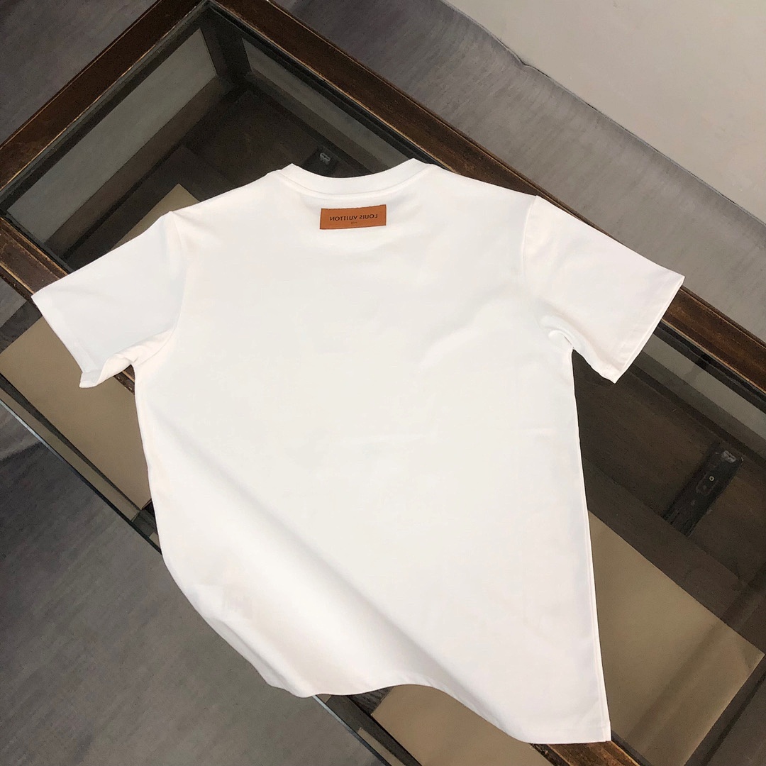 Louis Vuitton T-Shirt Style 074 detail view 5