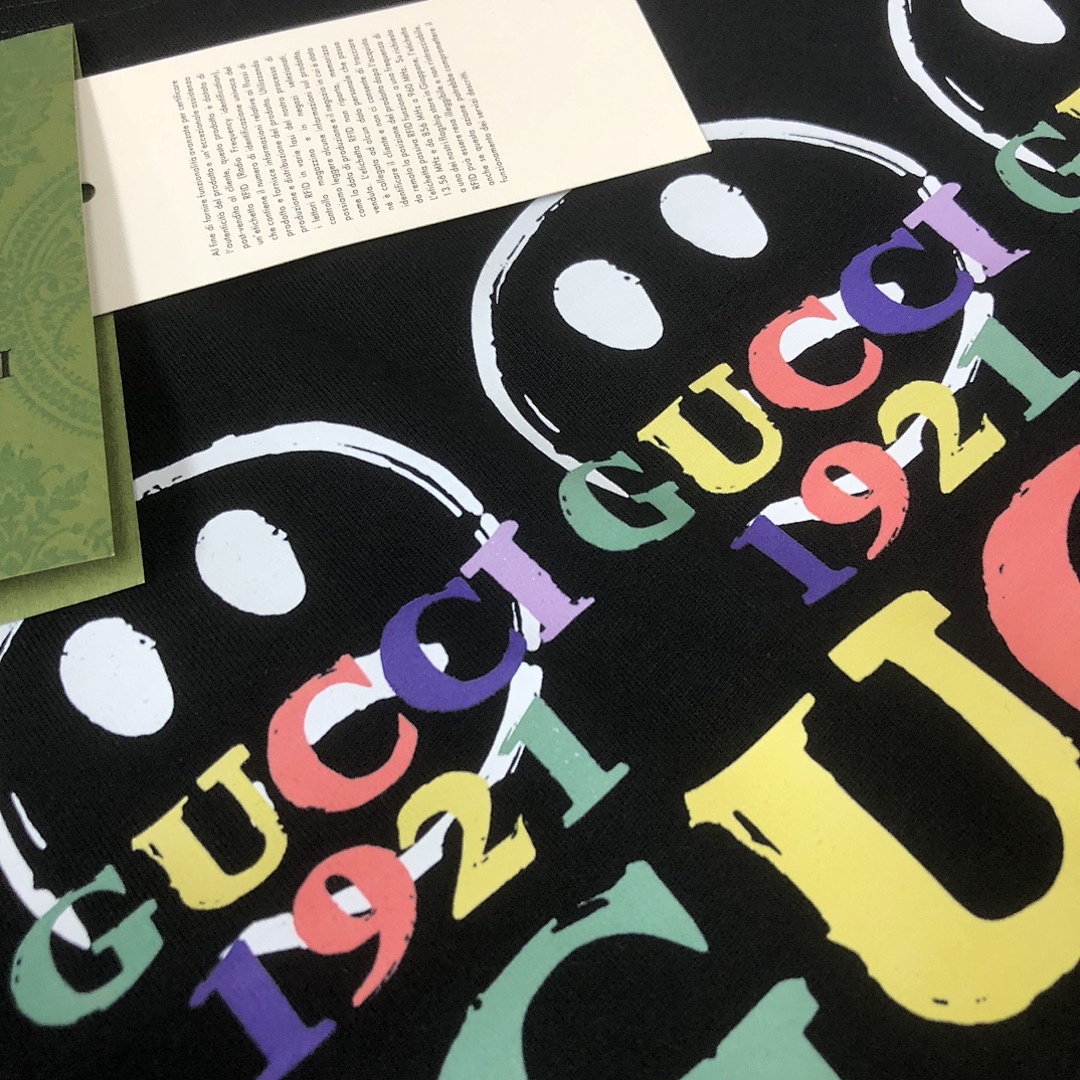 Gucci T-Shirt Style 008 detail view 1
