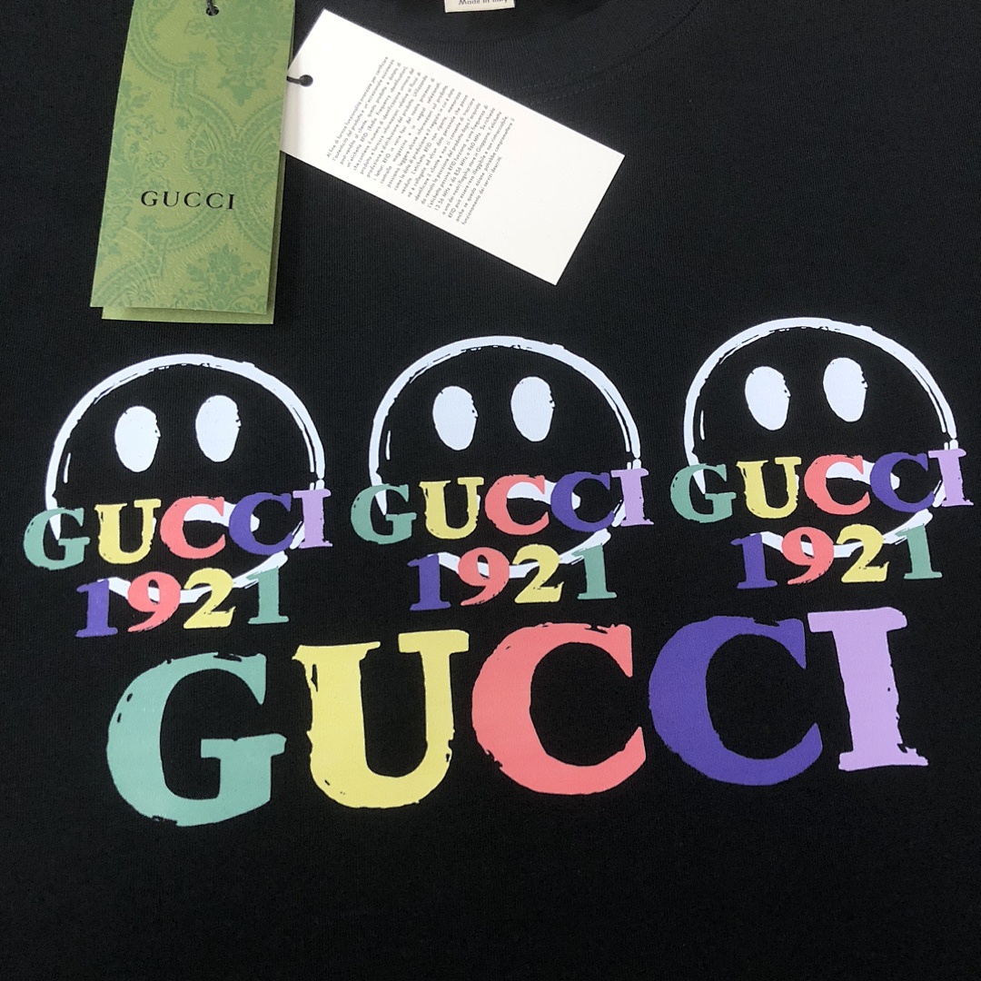 Gucci T-Shirt Style 008 detail view 2
