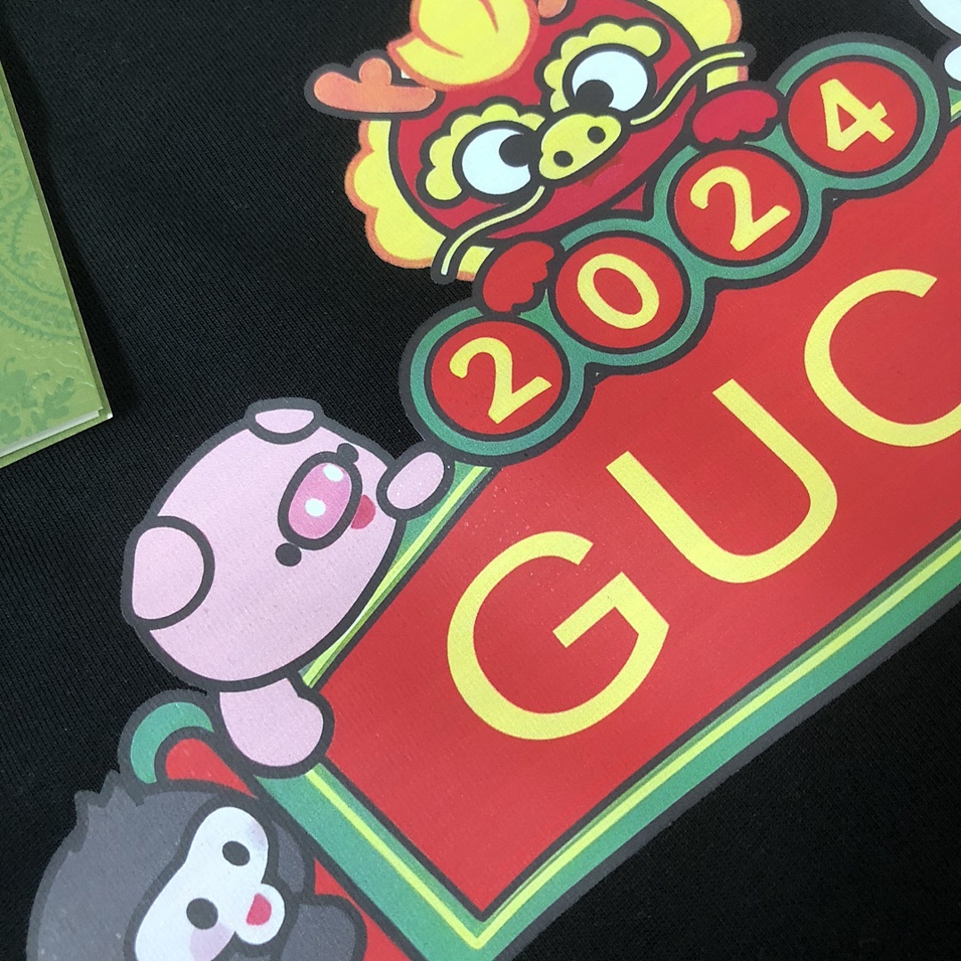 Gucci T-Shirt Style 010 detail view 2