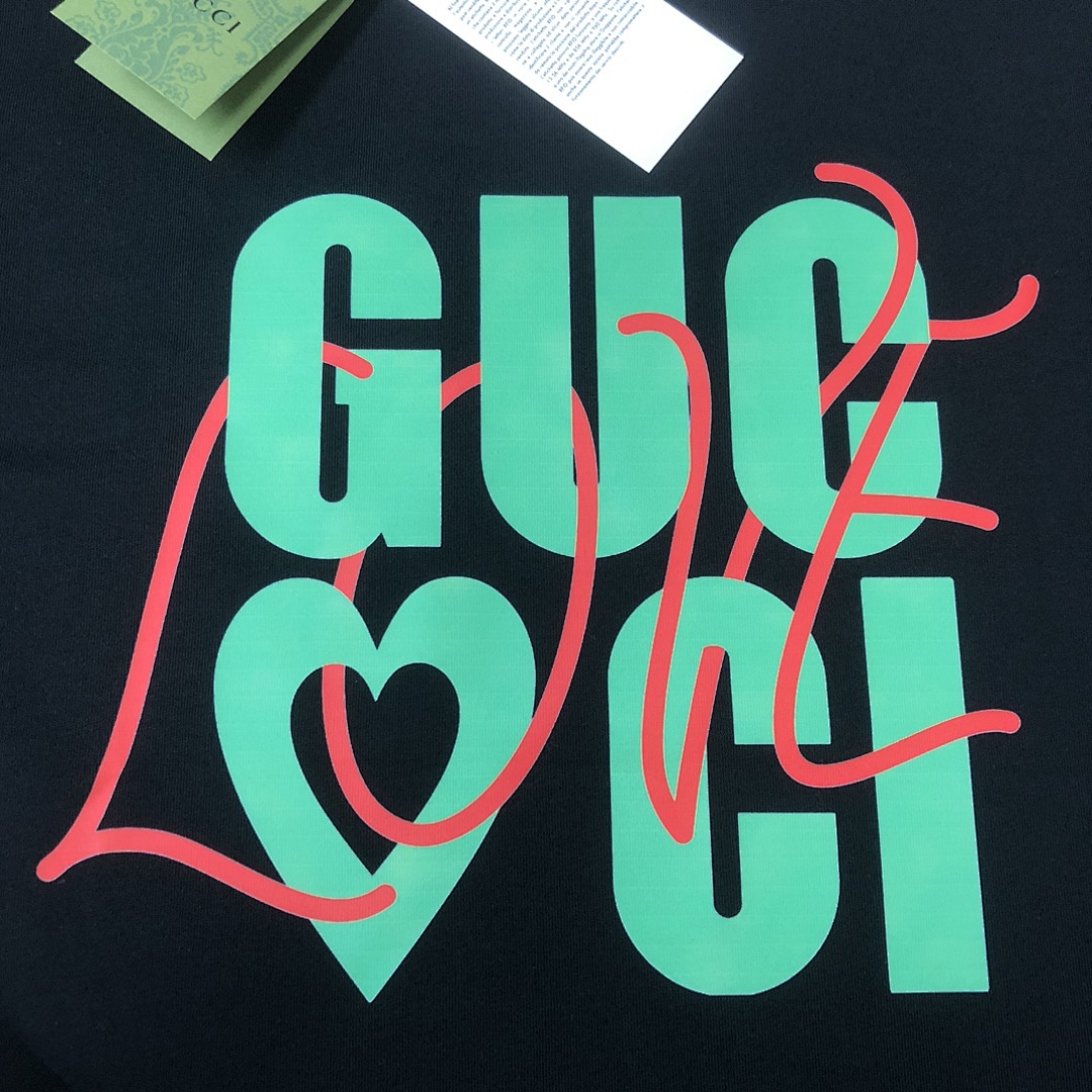 Gucci T-Shirt Style 013 detail view 1