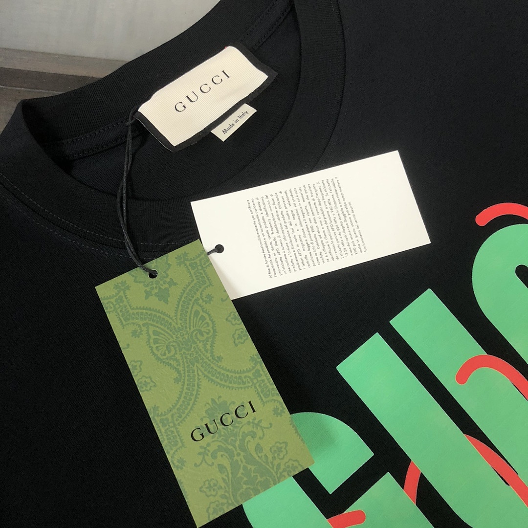 Gucci T-Shirt Style 013 detail view 2