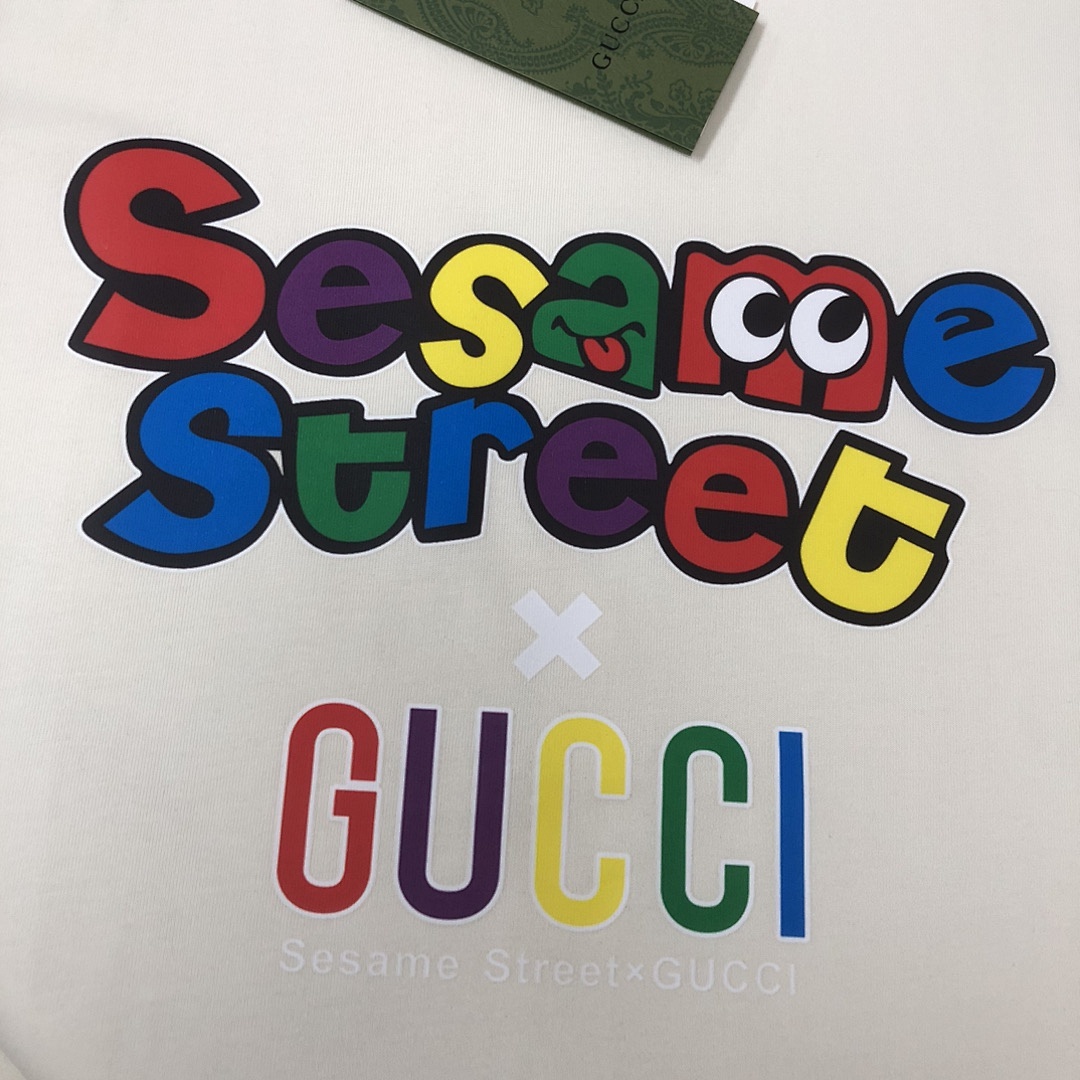 Gucci T-Shirt Style 021 detail view 4