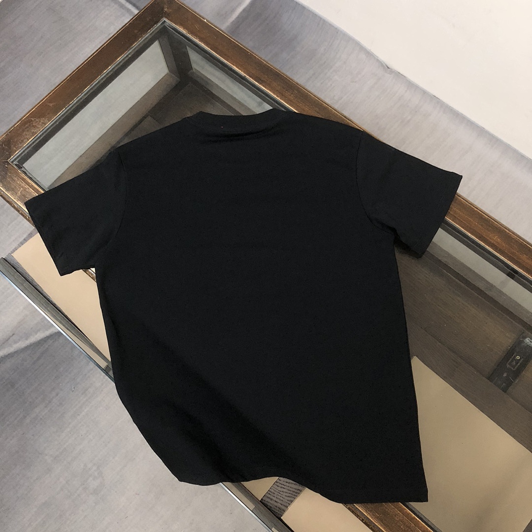 Gucci T-Shirt Style 024 detail view 4