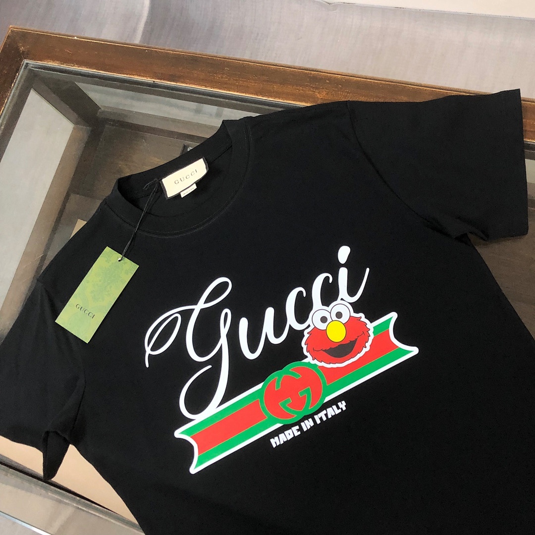 Gucci T-Shirt Style 027 detail view 5