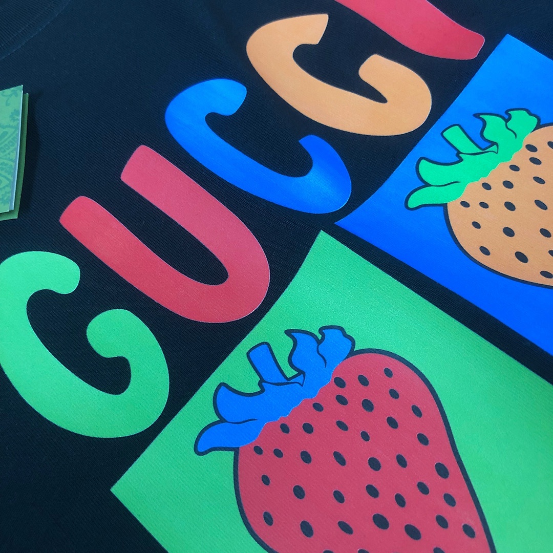 Gucci T-Shirt Style 031 detail view 2
