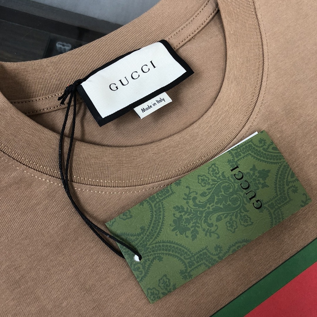 Gucci T-Shirt Style 034 detail view 2