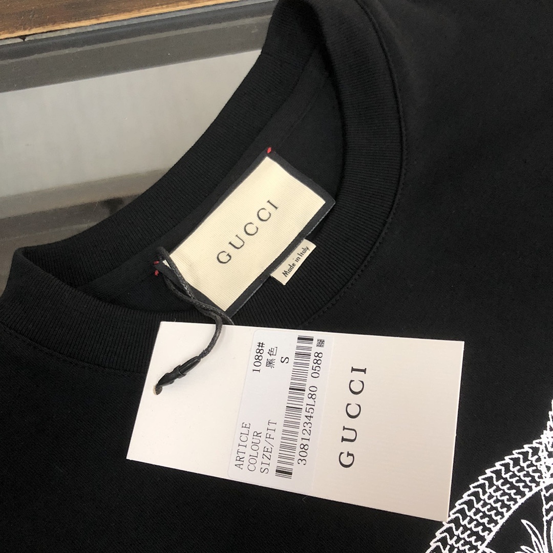 Gucci T-Shirt Style 040 detail view 4