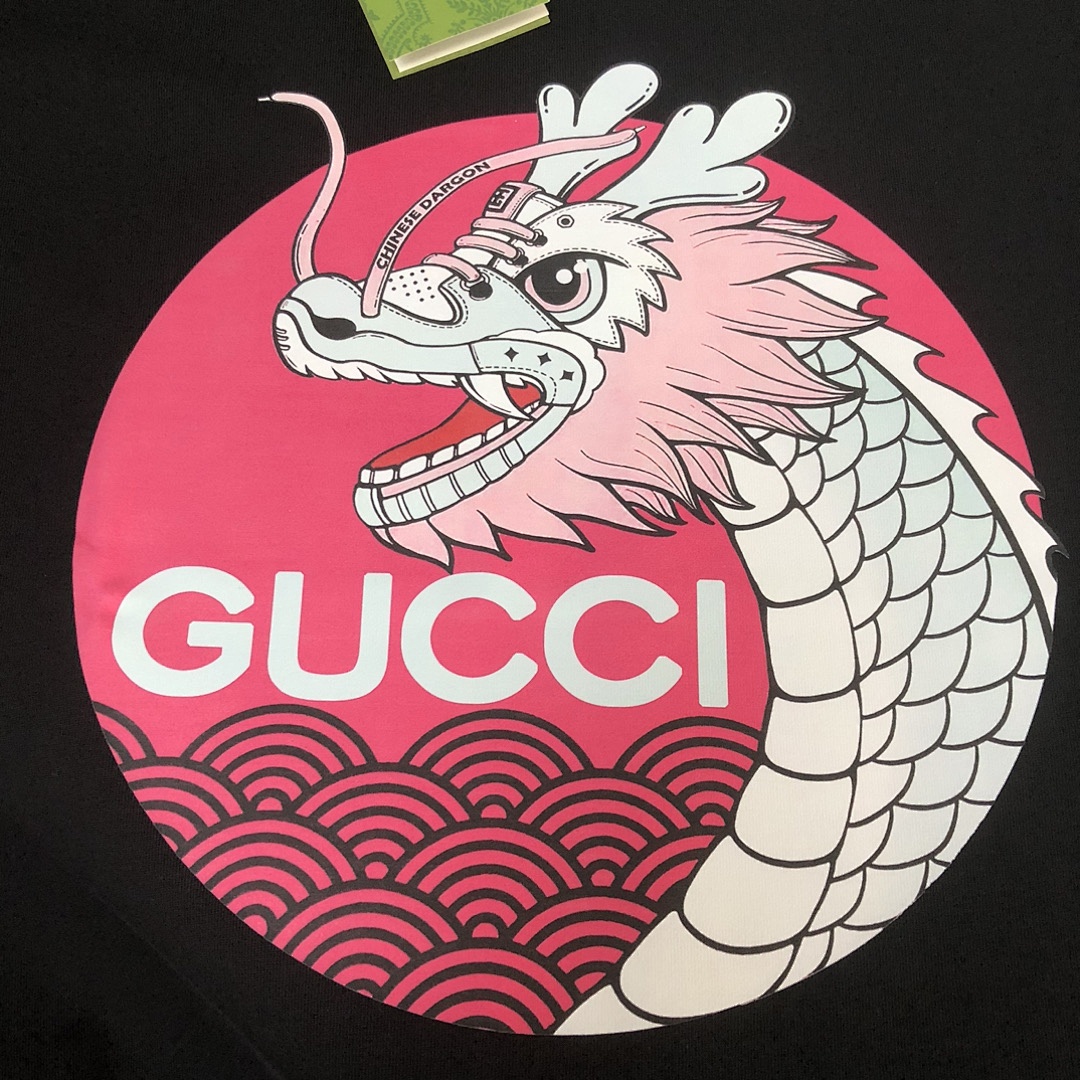Gucci T-Shirt Style 048 detail view 2