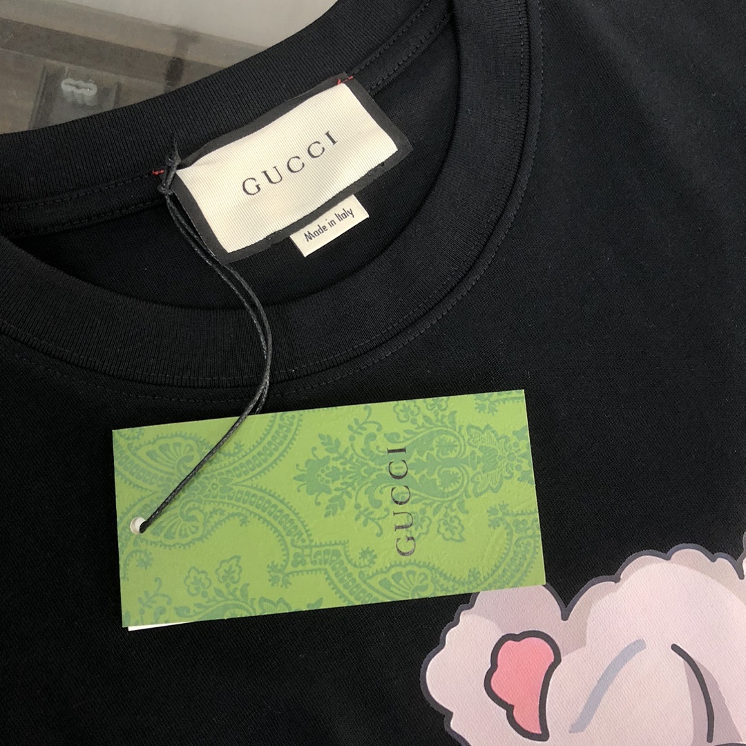 Gucci T-Shirt Style 052 detail view 3