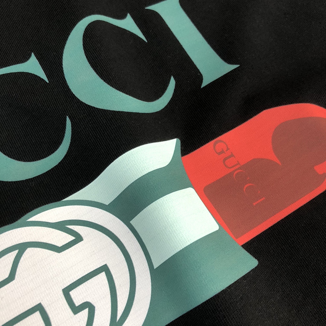Gucci T-Shirt Style 064 detail view 1