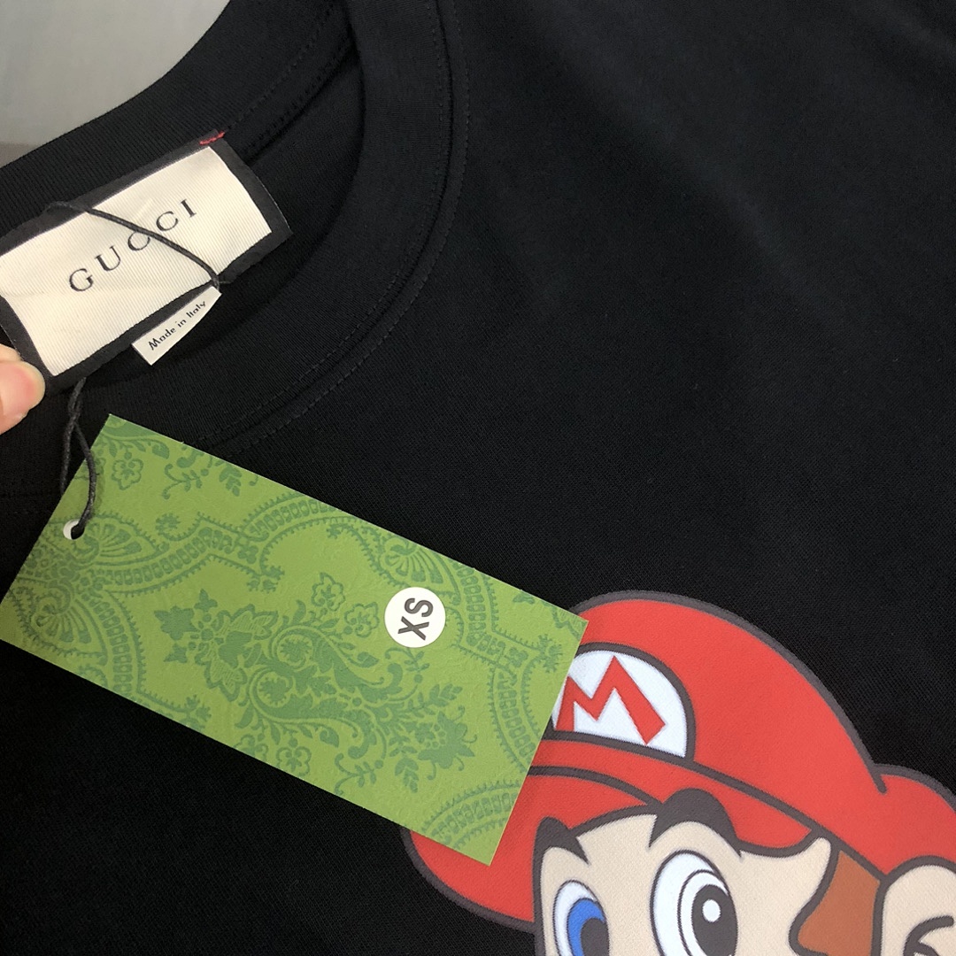Gucci T-Shirt Style 068 detail view 2