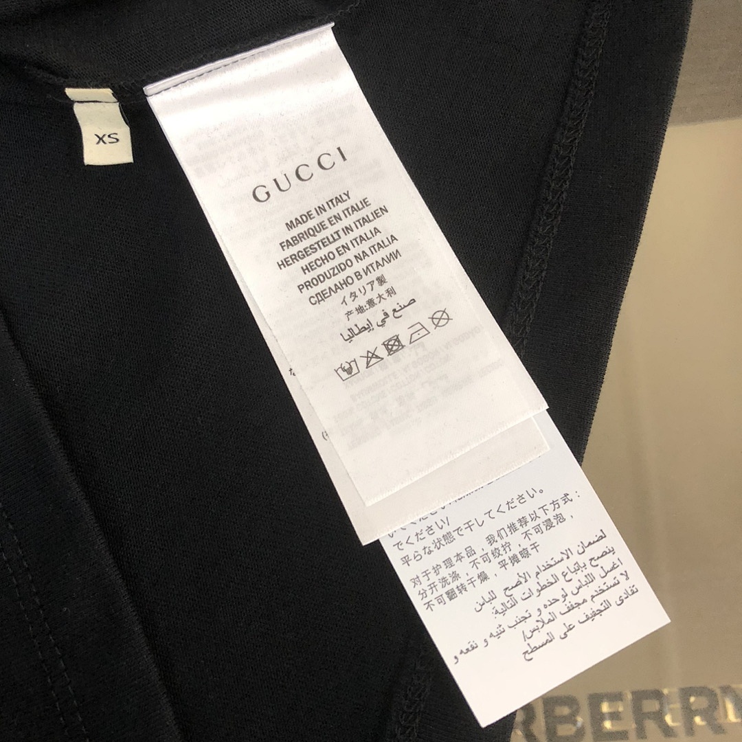 Gucci T-Shirt Style 071 detail view 2