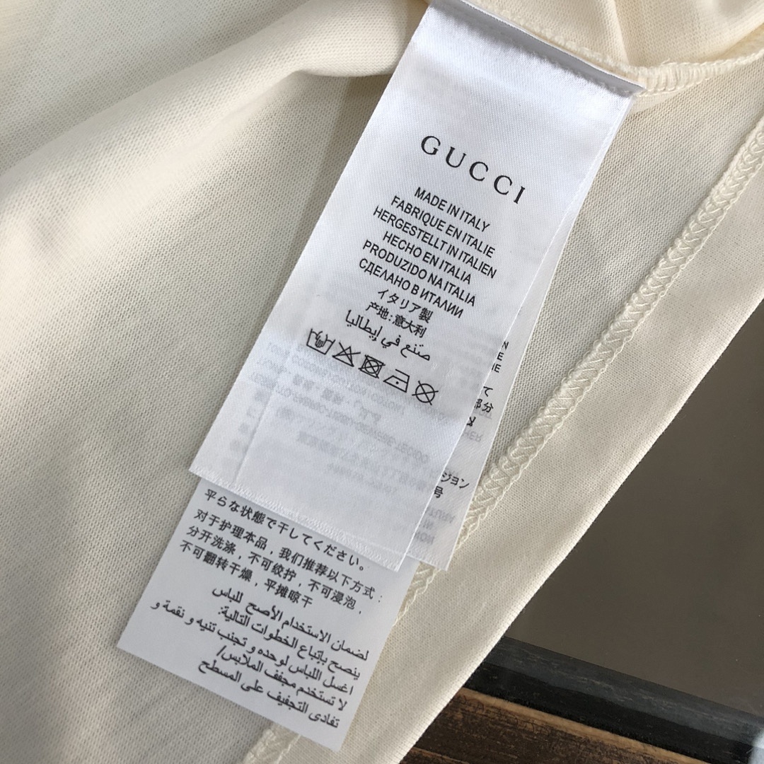Gucci T-Shirt Style 072 detail view 1