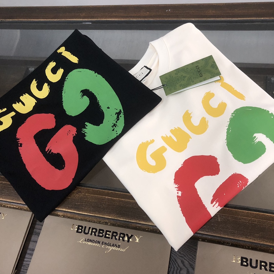 Gucci T-Shirt Style 075 detail view 4