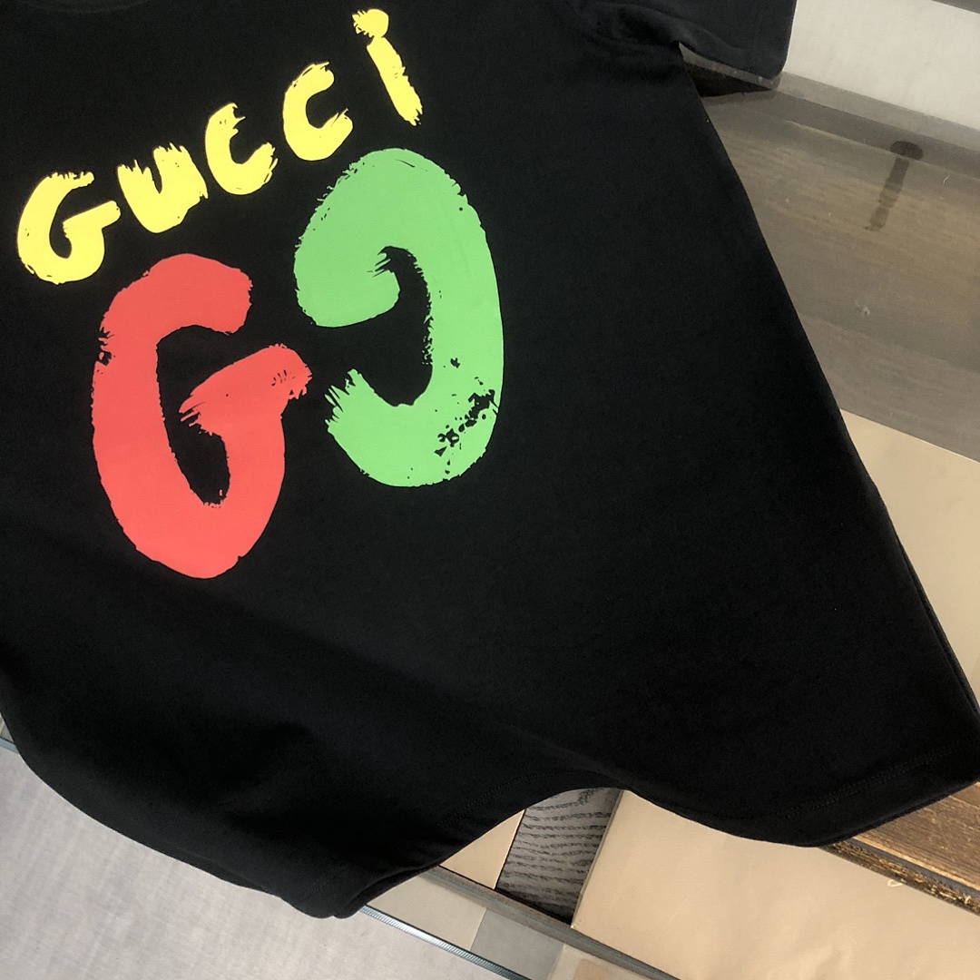 Gucci T-Shirt Style 075 detail view 5