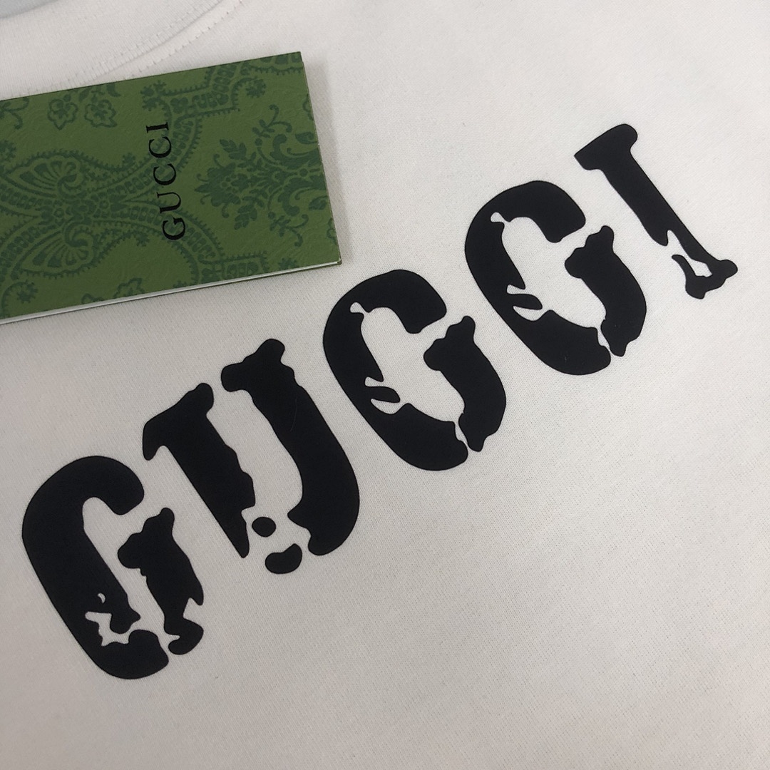 Gucci T-Shirt Style 078 detail view 2