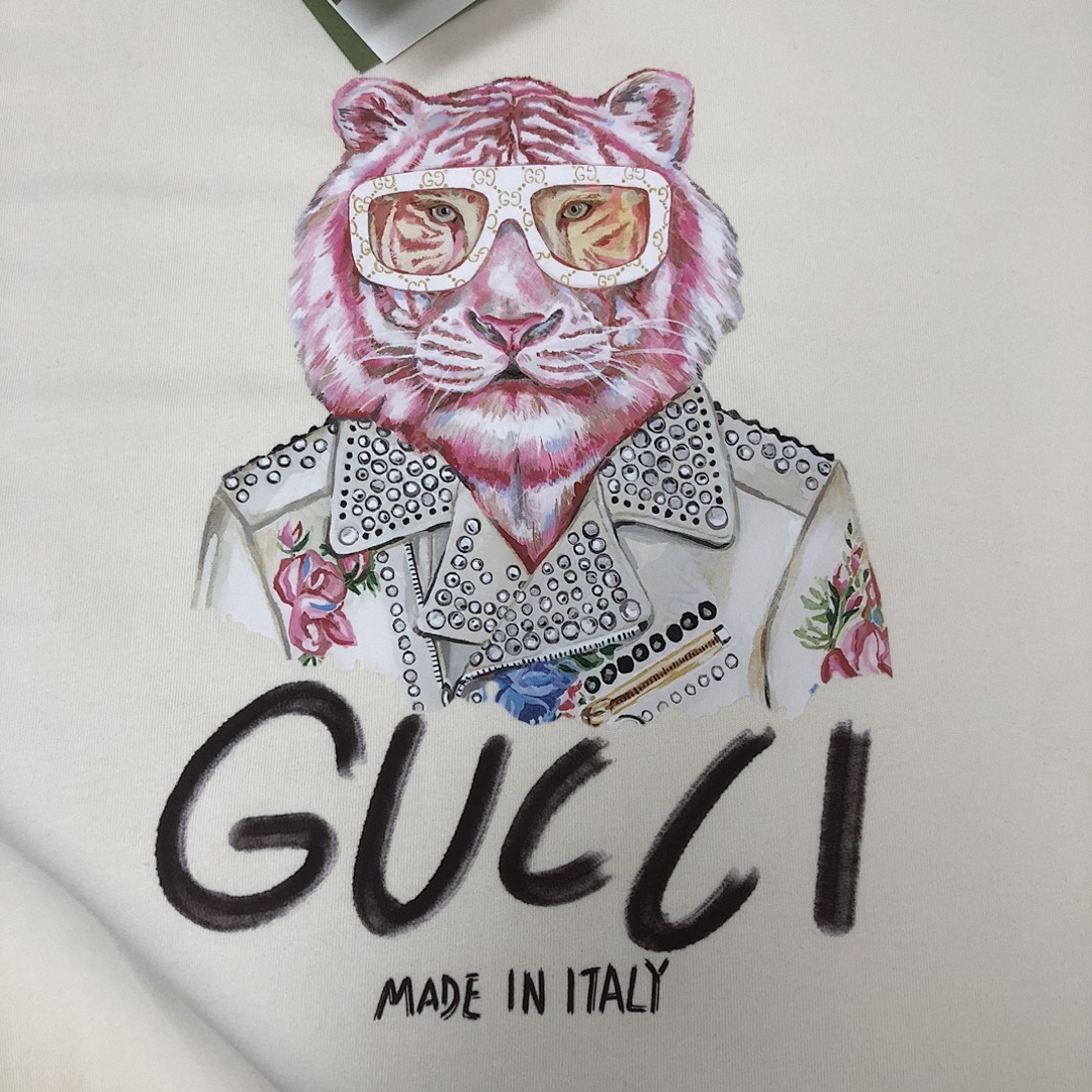 Gucci T-Shirt Style 091 detail view 2