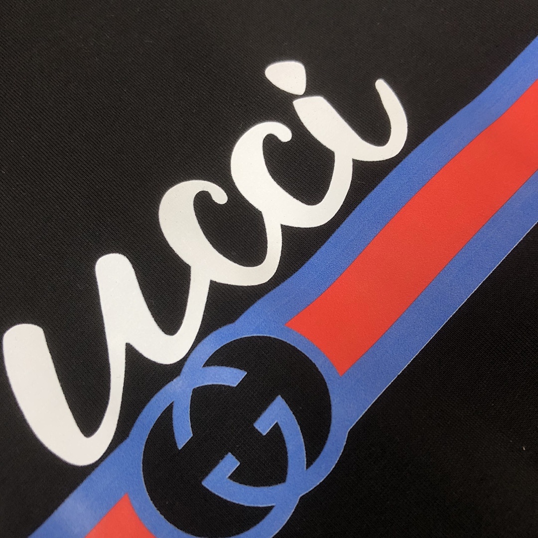 Gucci T-Shirt Style 102 detail view 1
