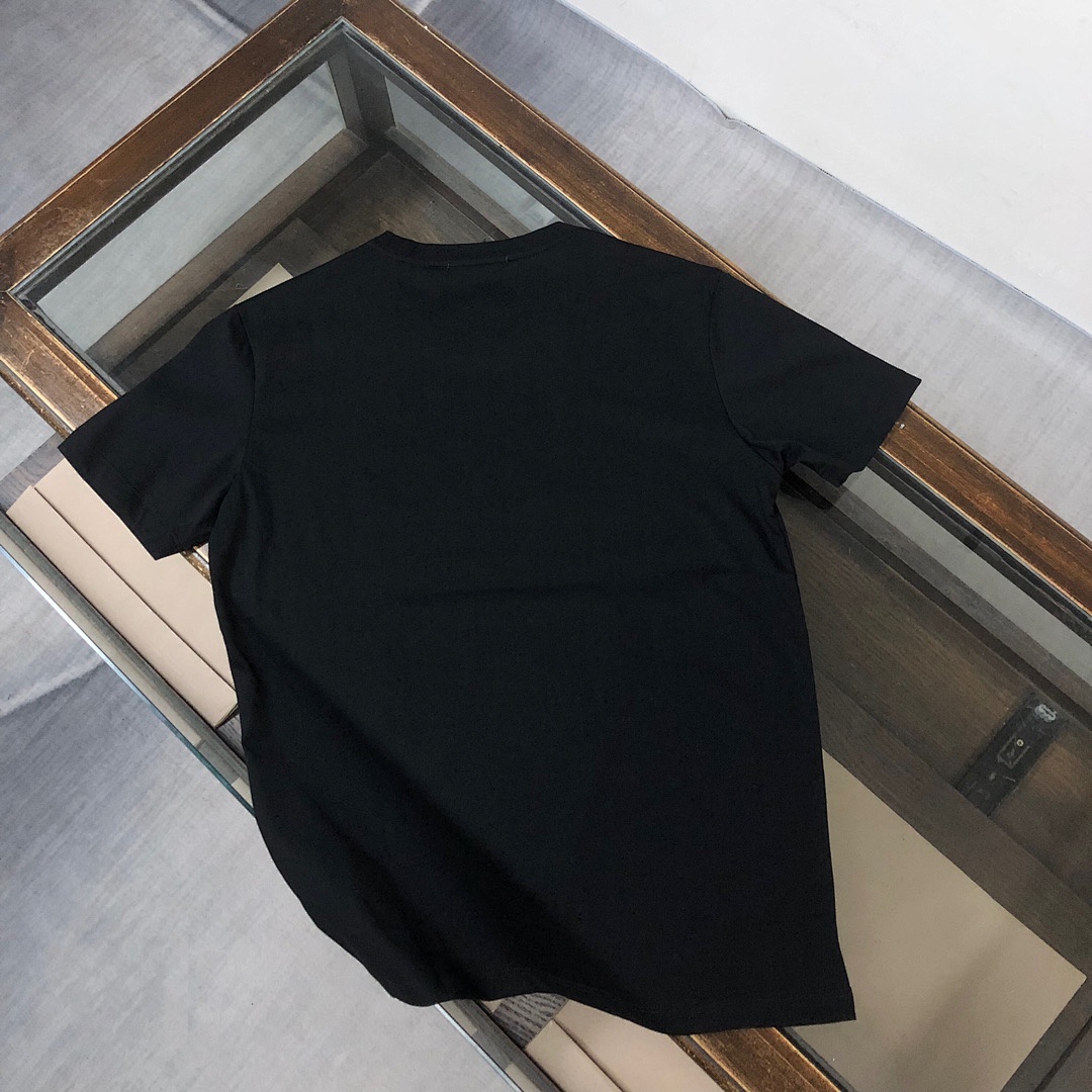Gucci T-Shirt Style 102 detail view 4
