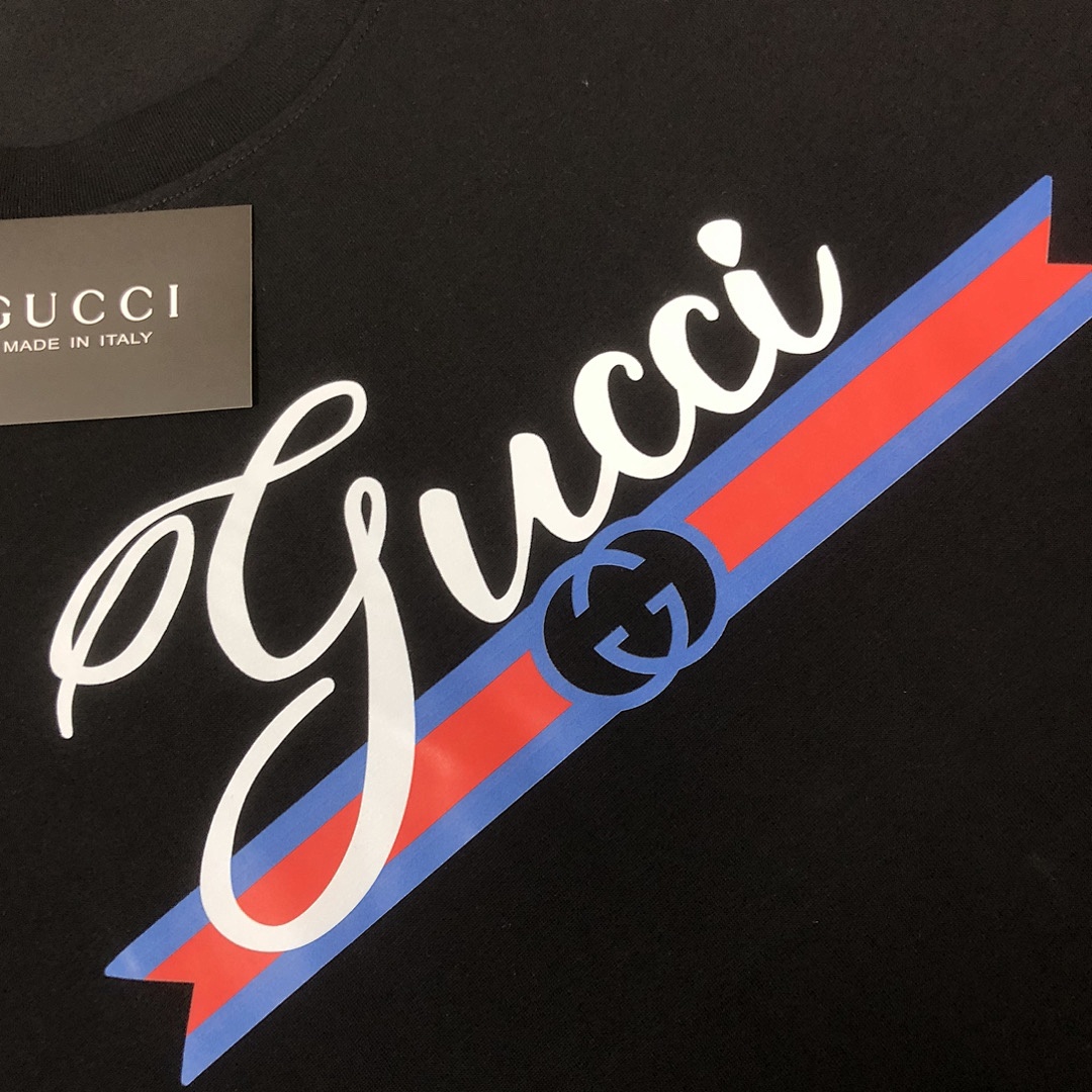 Gucci T-Shirt Style 102 detail view 5