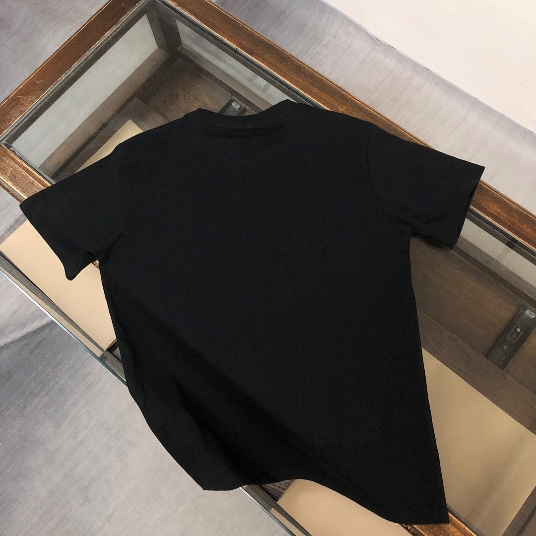 Gucci T-Shirt Style 103 detail view 2