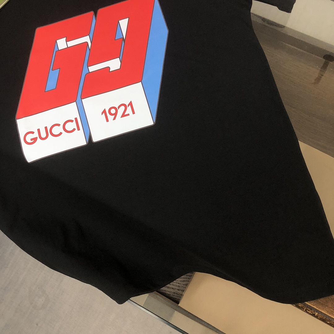 Gucci T-Shirt Style 103 detail view 7