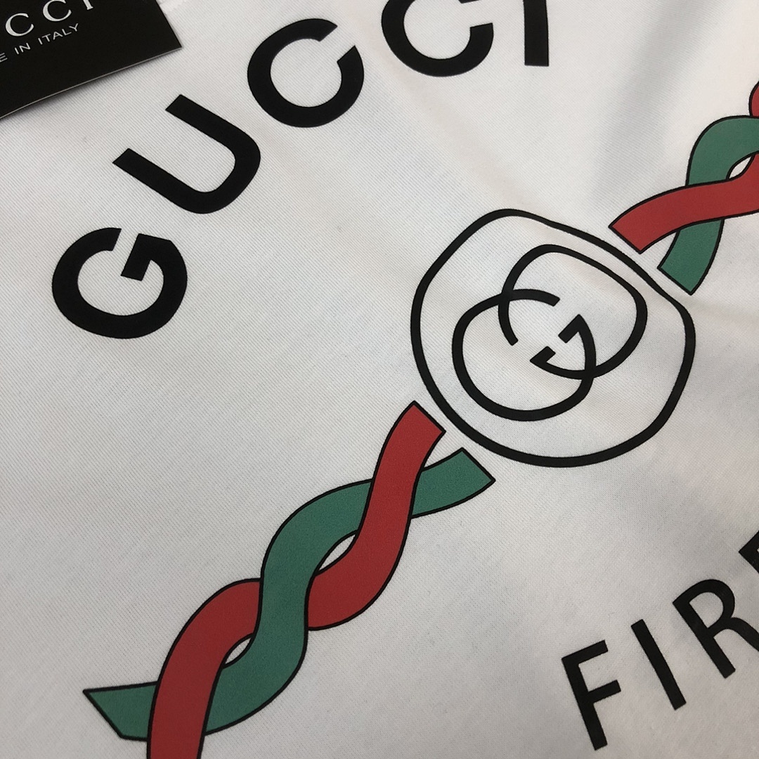 Gucci T-Shirt Style 105 detail view 1