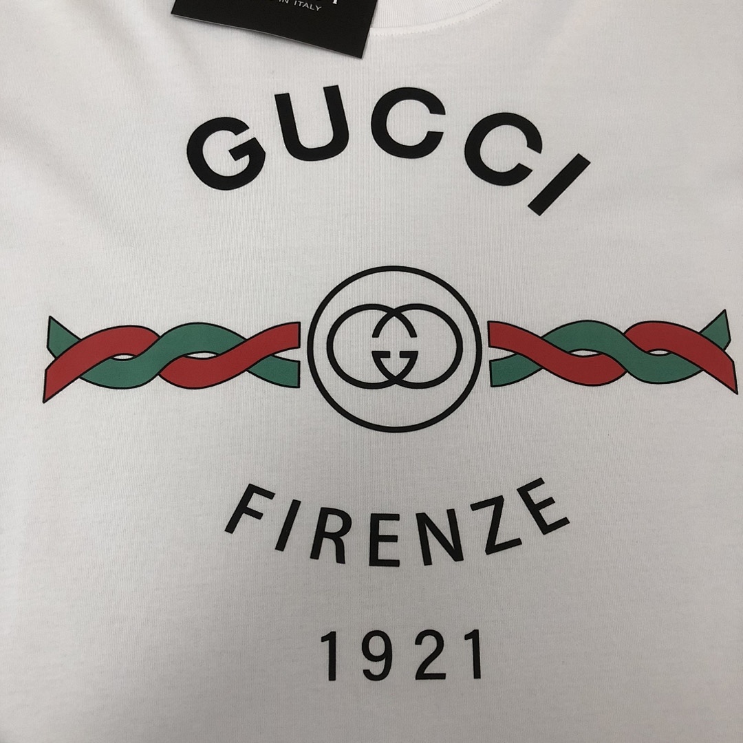 Gucci T-Shirt Style 105 detail view 4