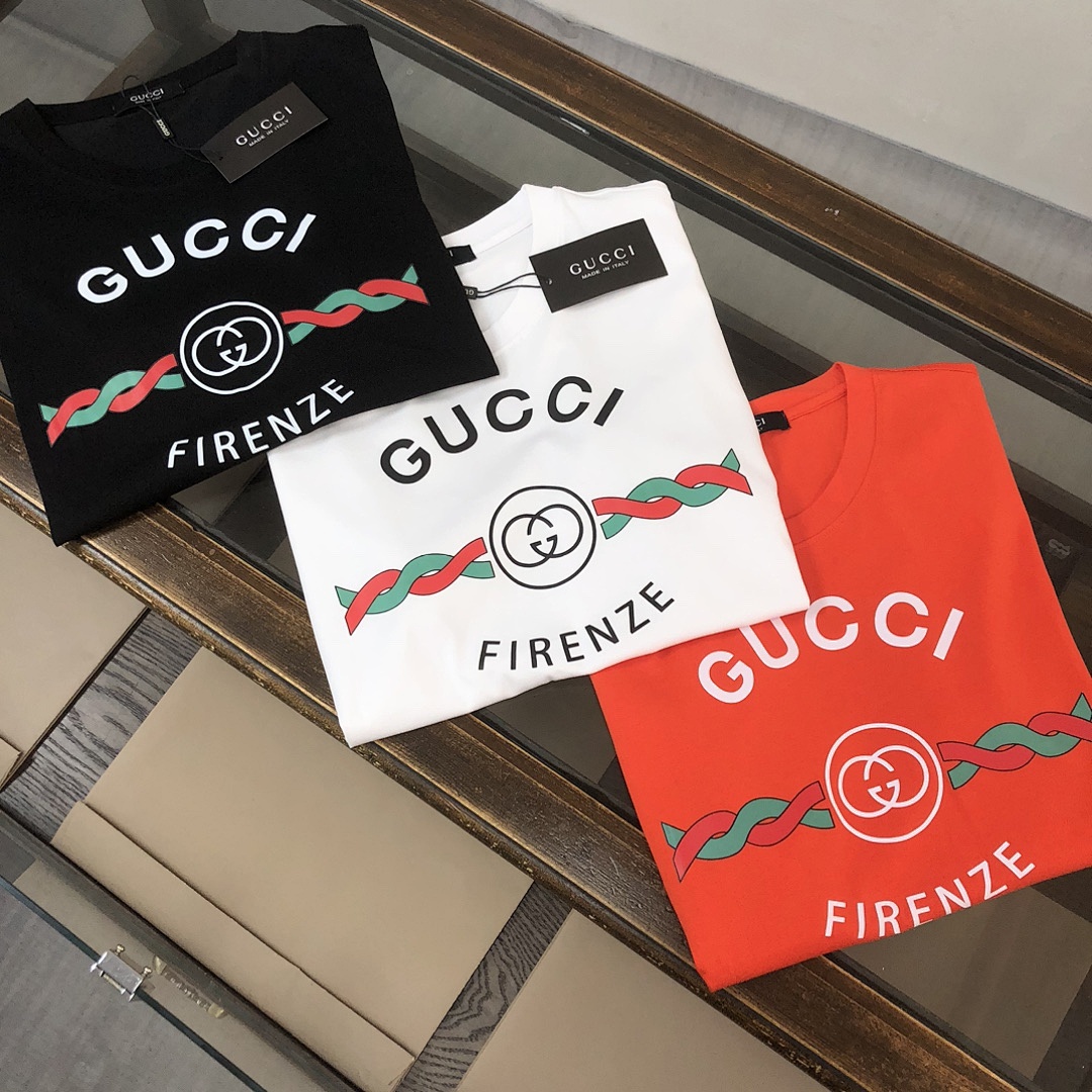 Gucci T-Shirt Style 106 detail view 2