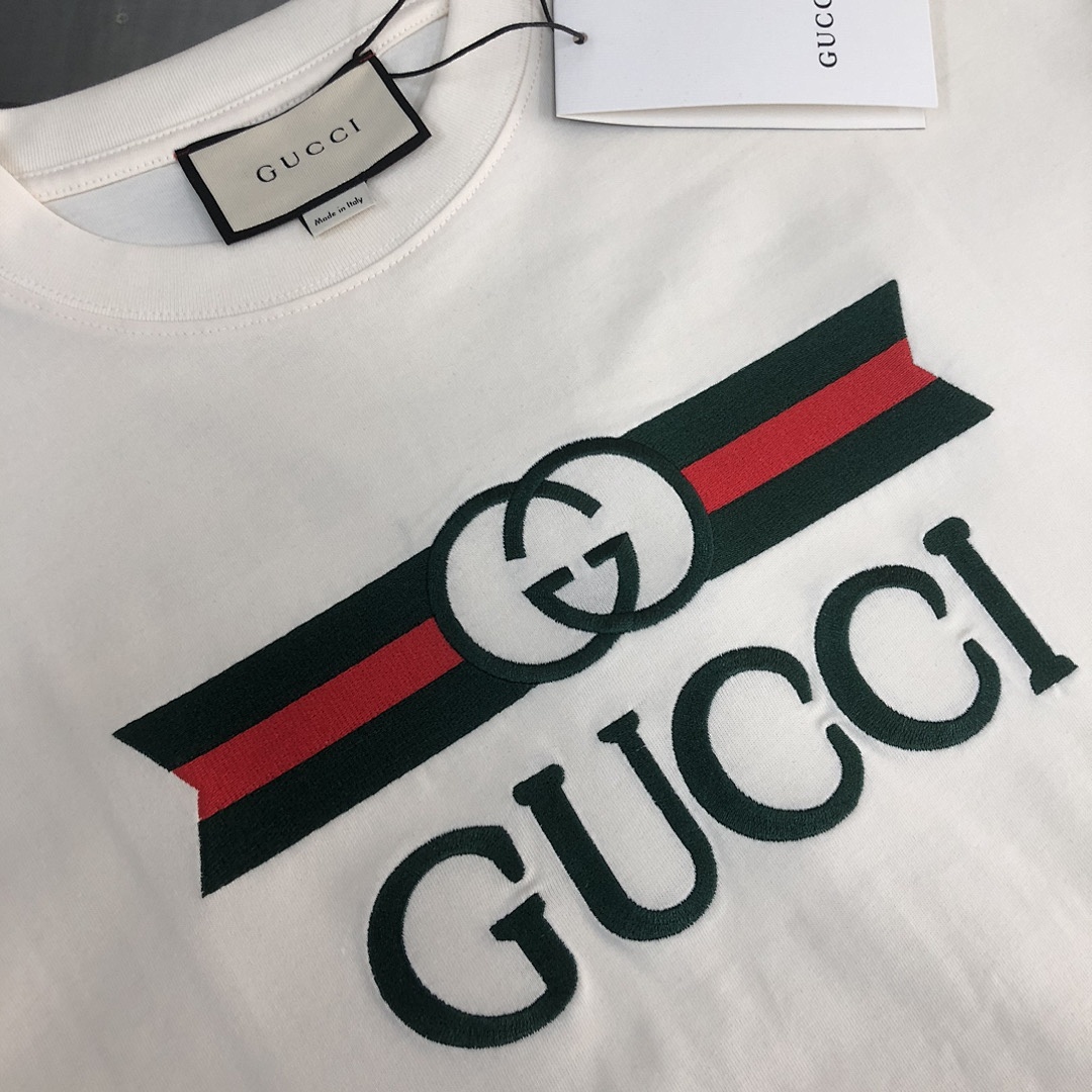 Gucci T-Shirt Style 107 detail view 3