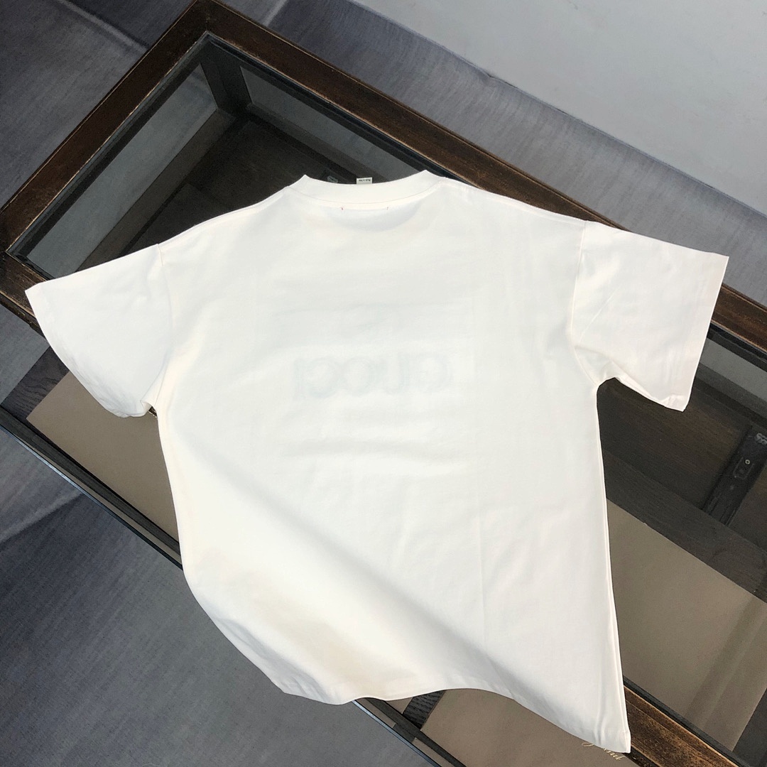 Gucci T-Shirt Style 107 detail view 5