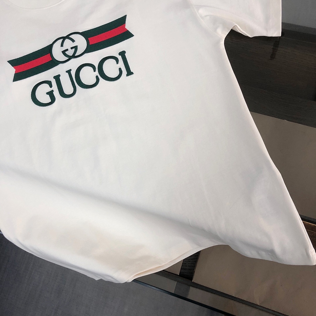 Gucci T-Shirt Style 107 detail view 6