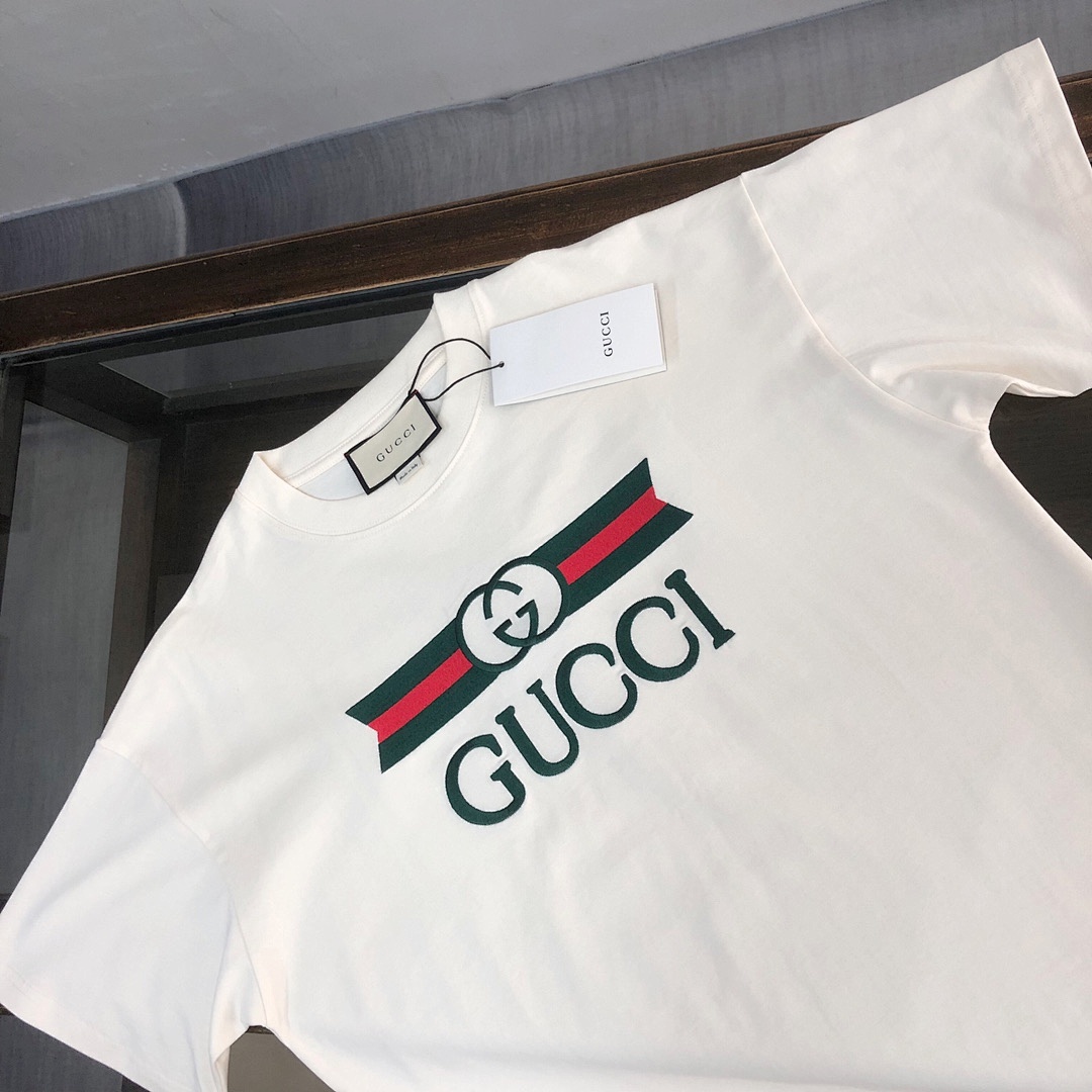 Gucci T-Shirt Style 107 detail view 7