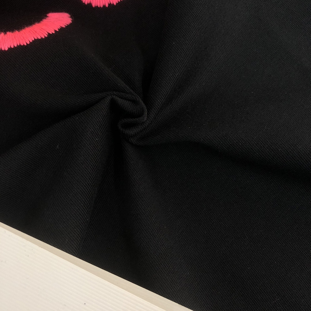 Gucci T-Shirt Style 108 detail view 1