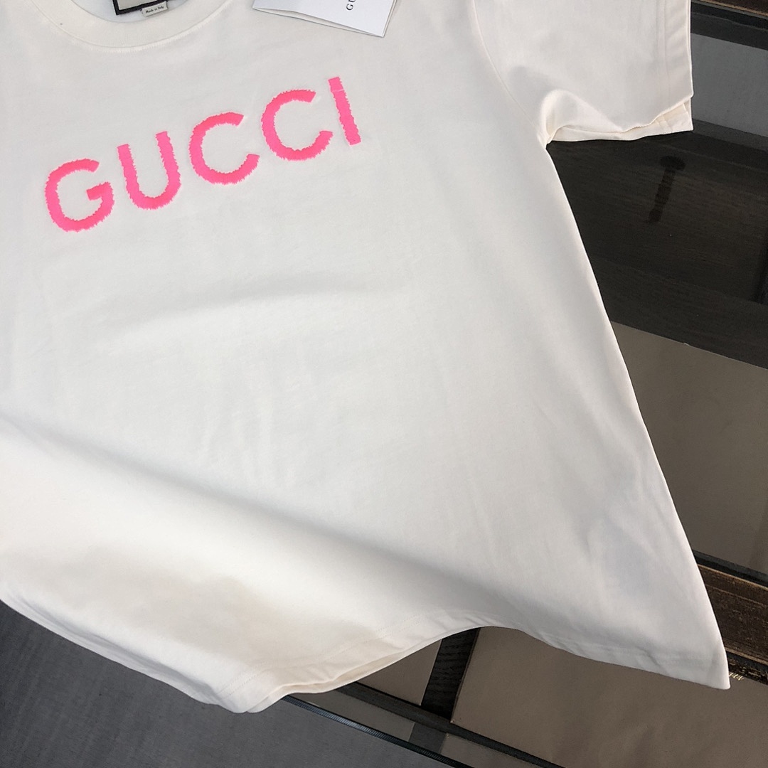 Gucci T-Shirt Style 109 detail view 7