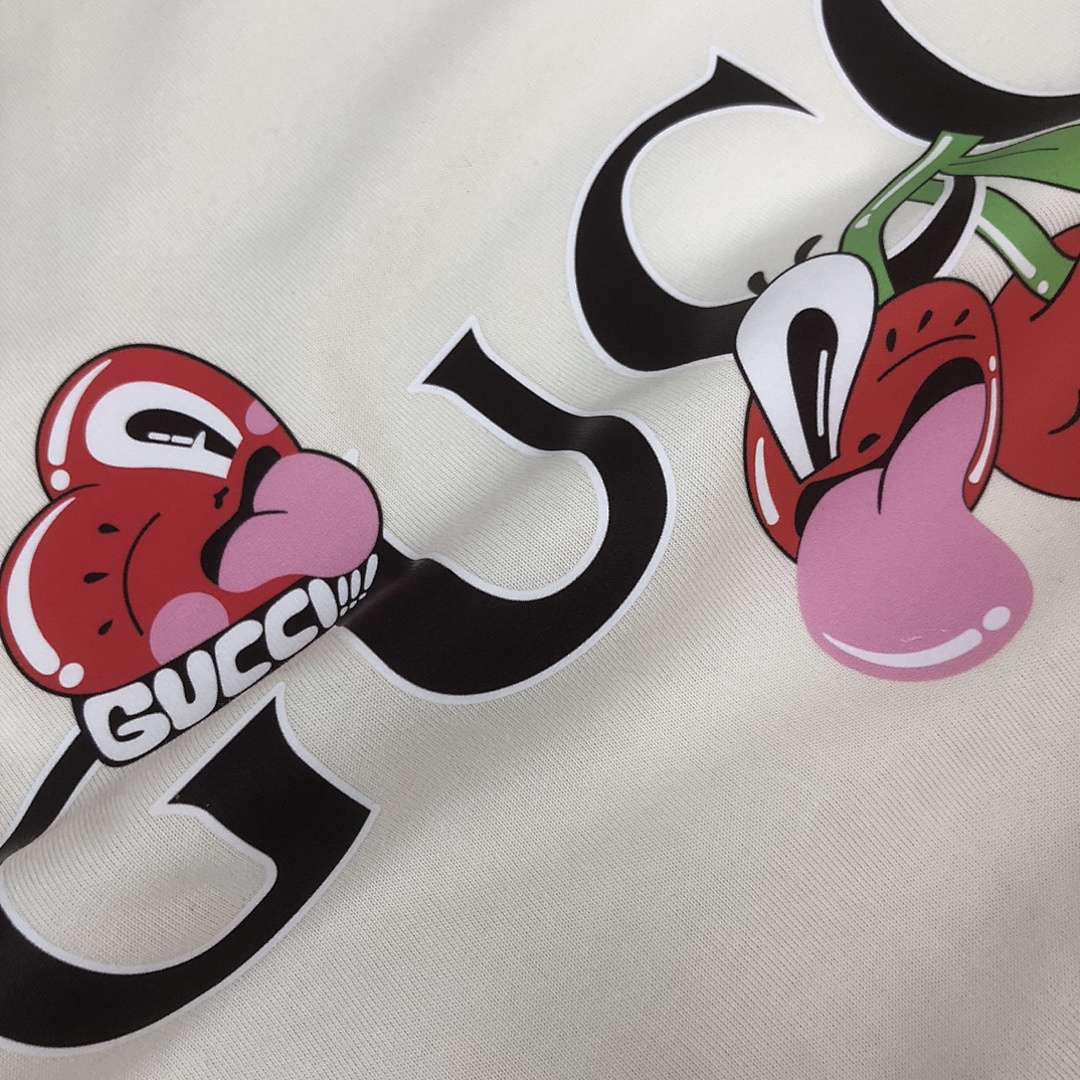 Gucci T-Shirt Style 112 detail view 1