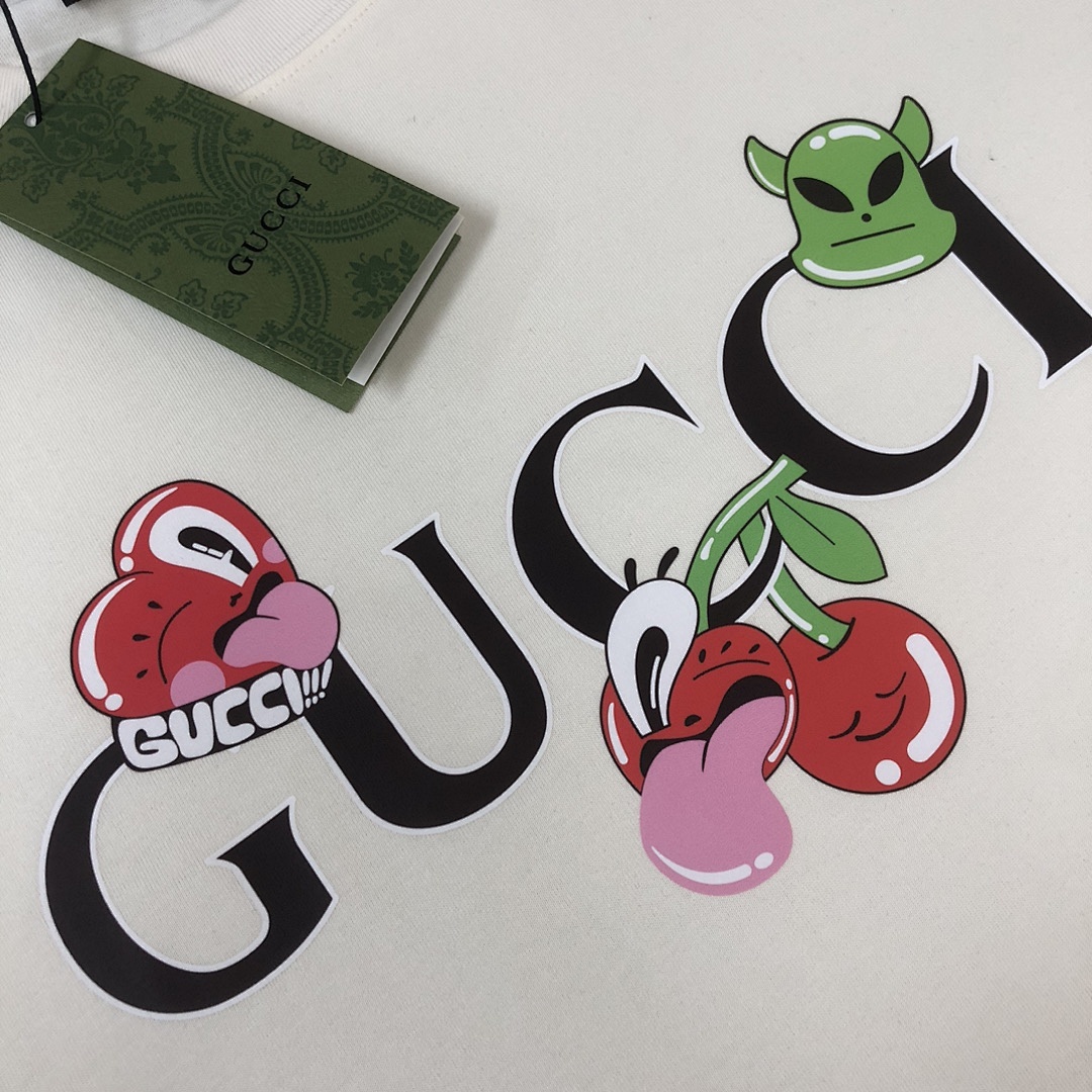 Gucci T-Shirt Style 112 detail view 2