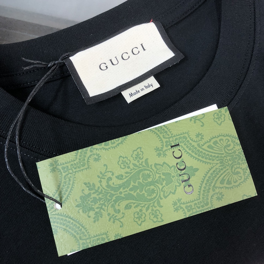 Gucci T-Shirt Style 115 detail view 1