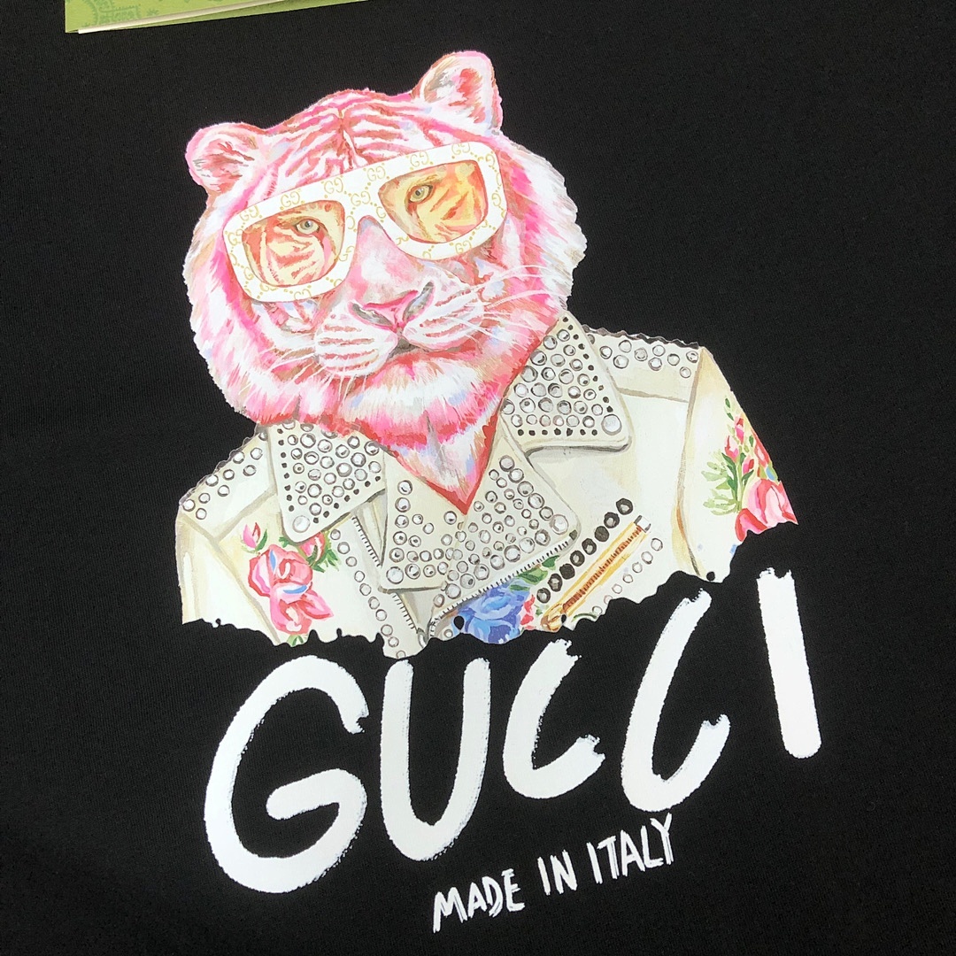 Gucci T-Shirt Style 115 detail view 2