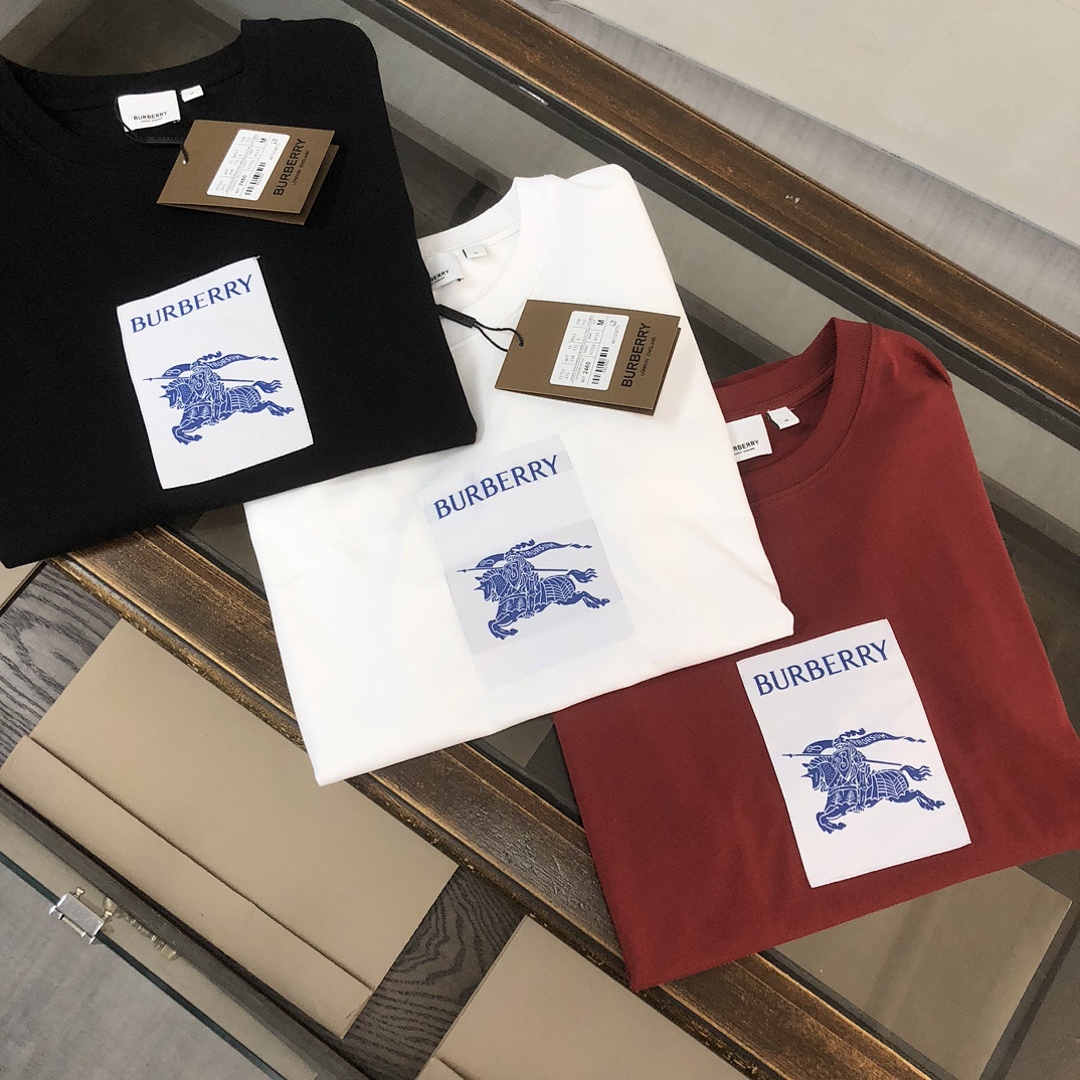 Burberry T-Shirt detail view 4