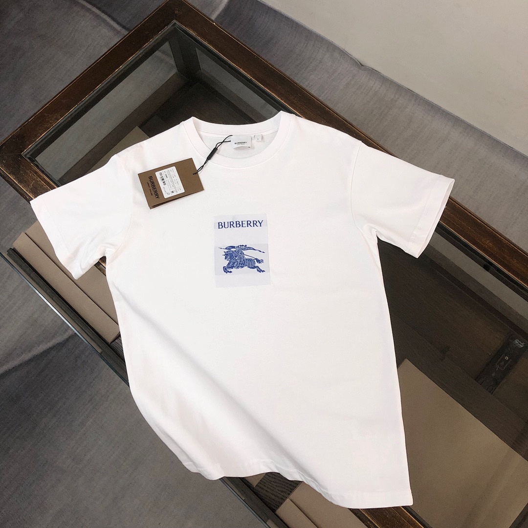 Burberry T-Shirt detail view 5