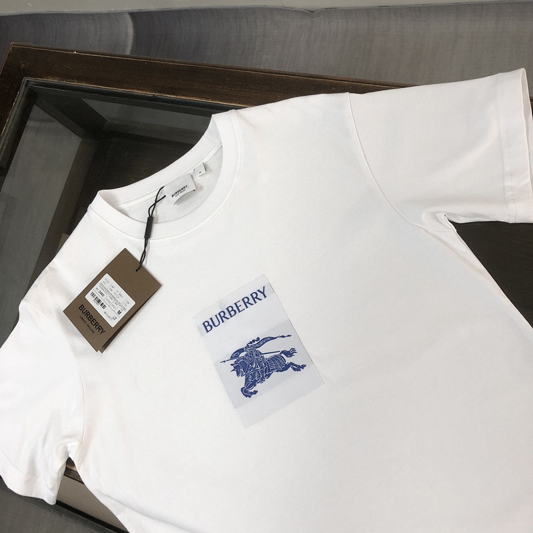 Burberry T-Shirt detail view 7