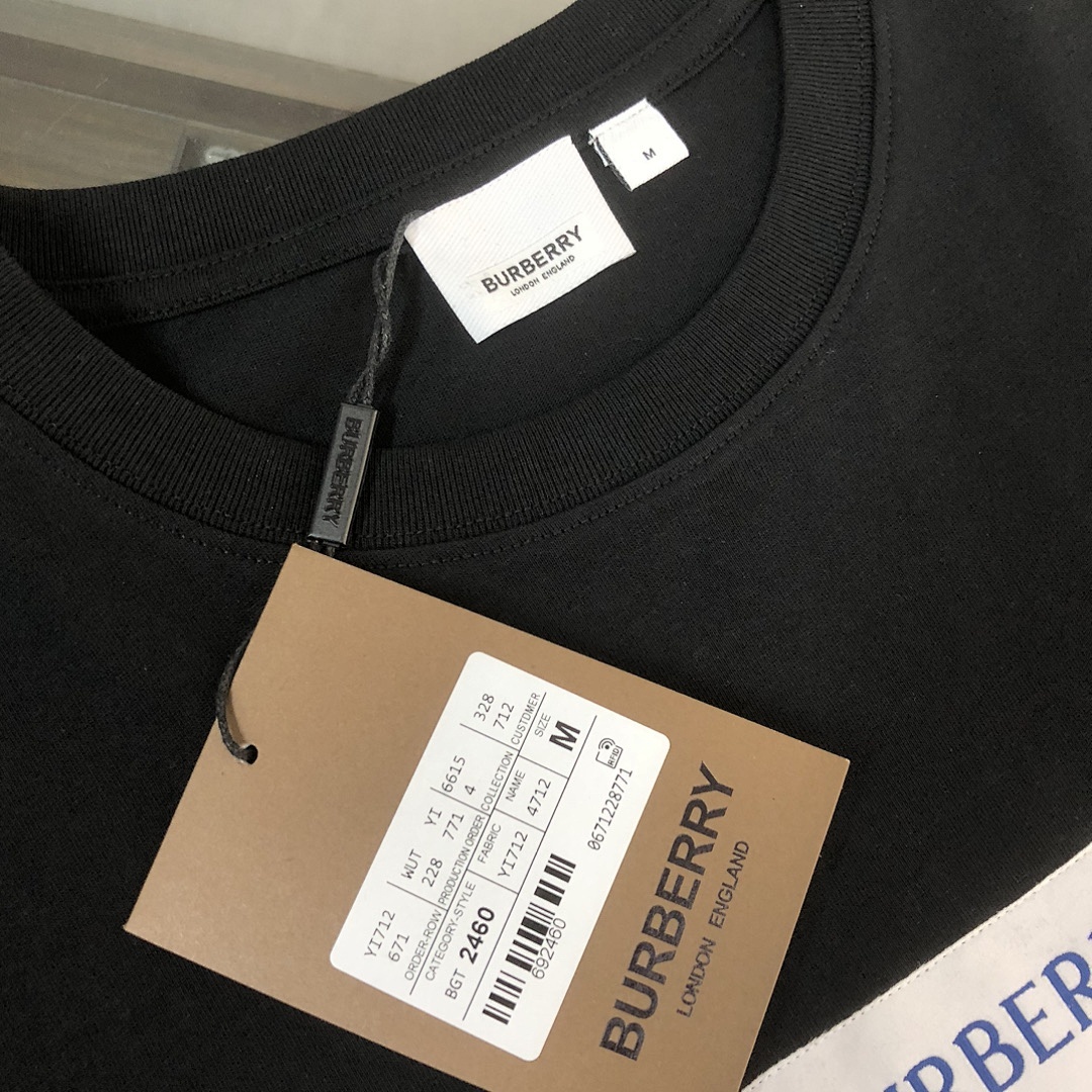 Burberry T-Shirt Style 002 detail view 3