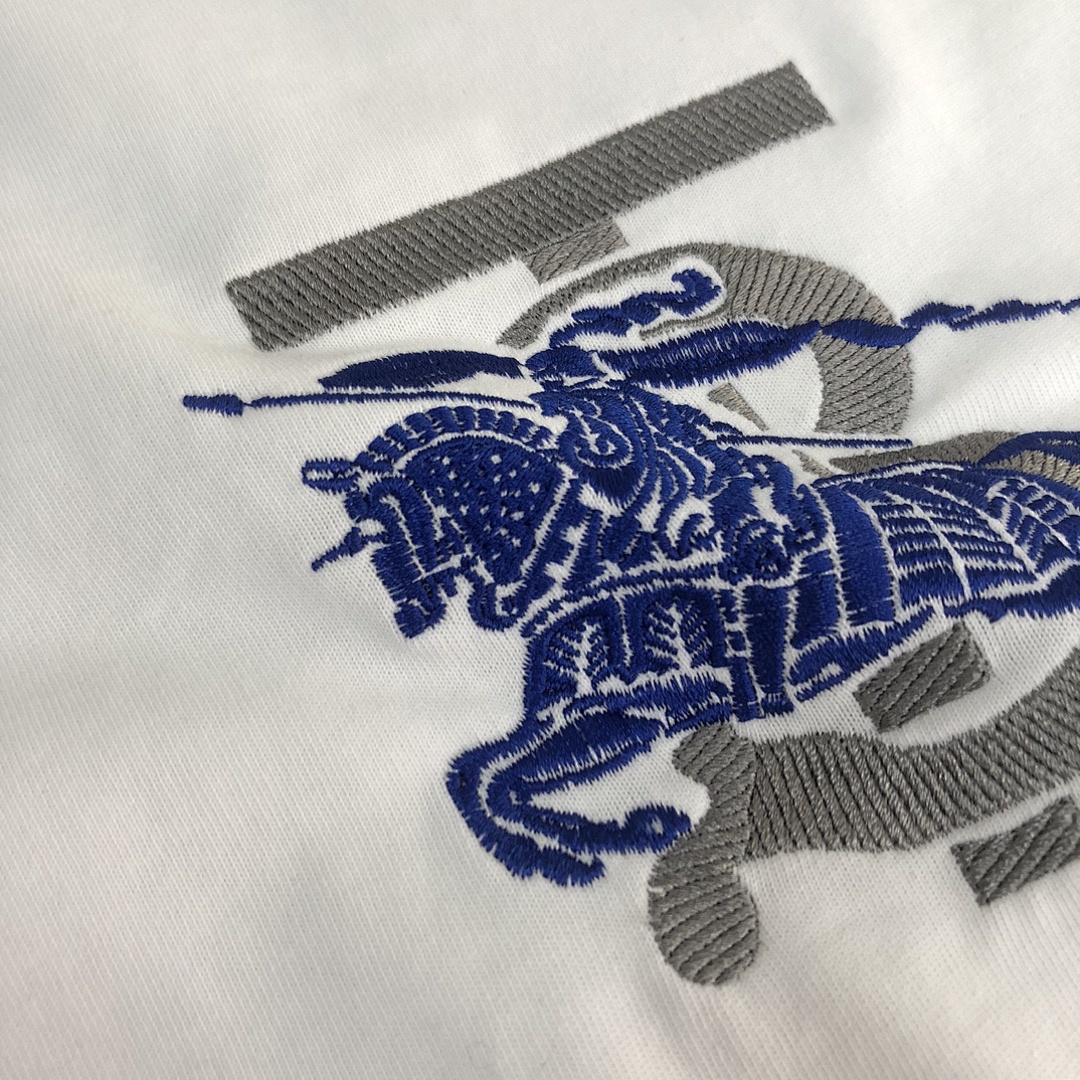 Burberry T-Shirt Style 004 detail view 1