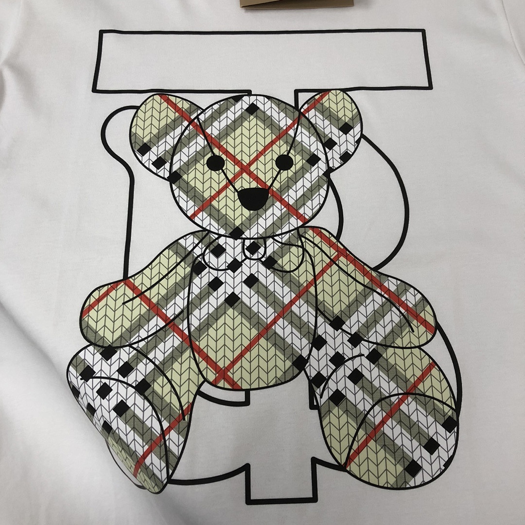 Burberry T-Shirt Style 007 detail view 2