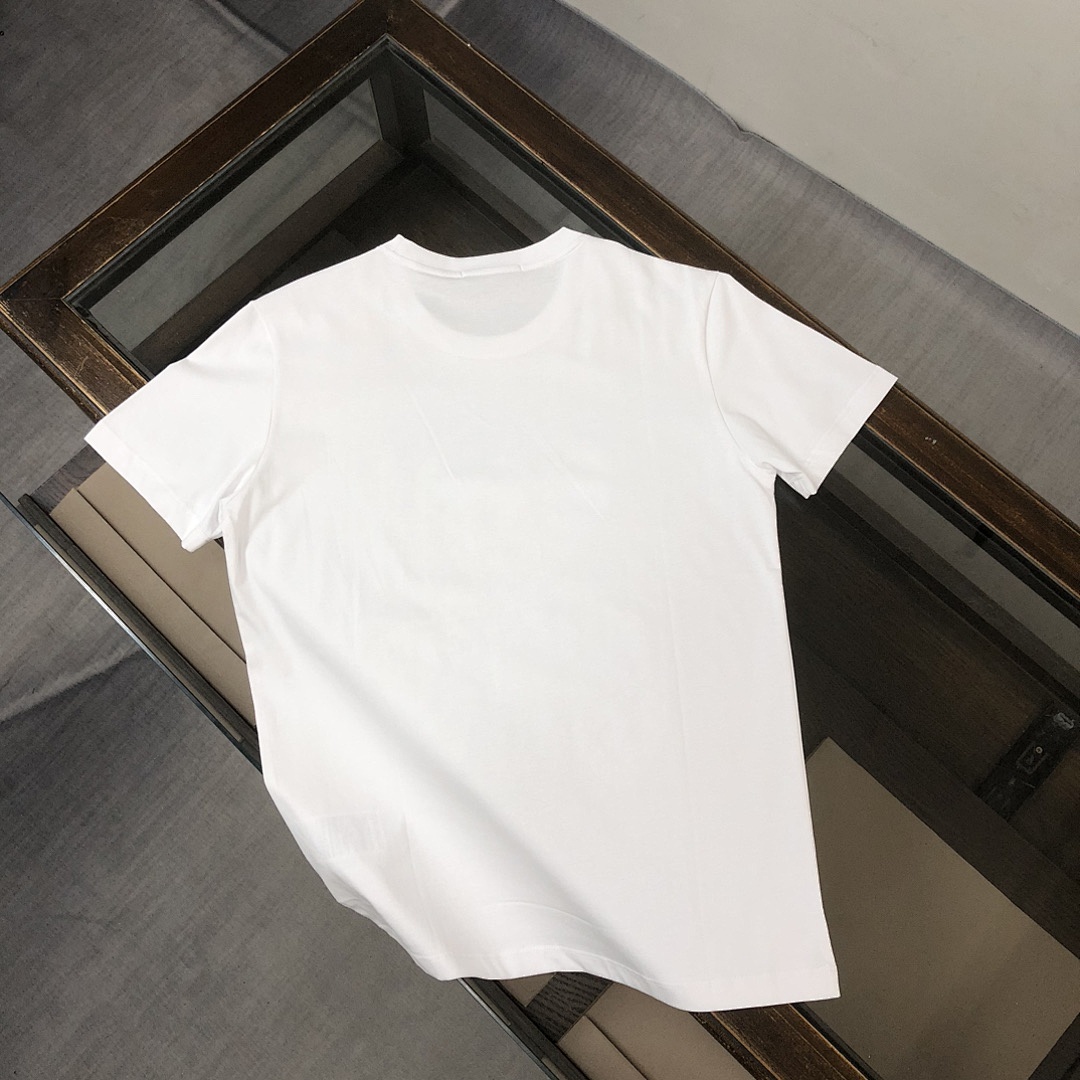 Burberry T-Shirt Style 007 detail view 6