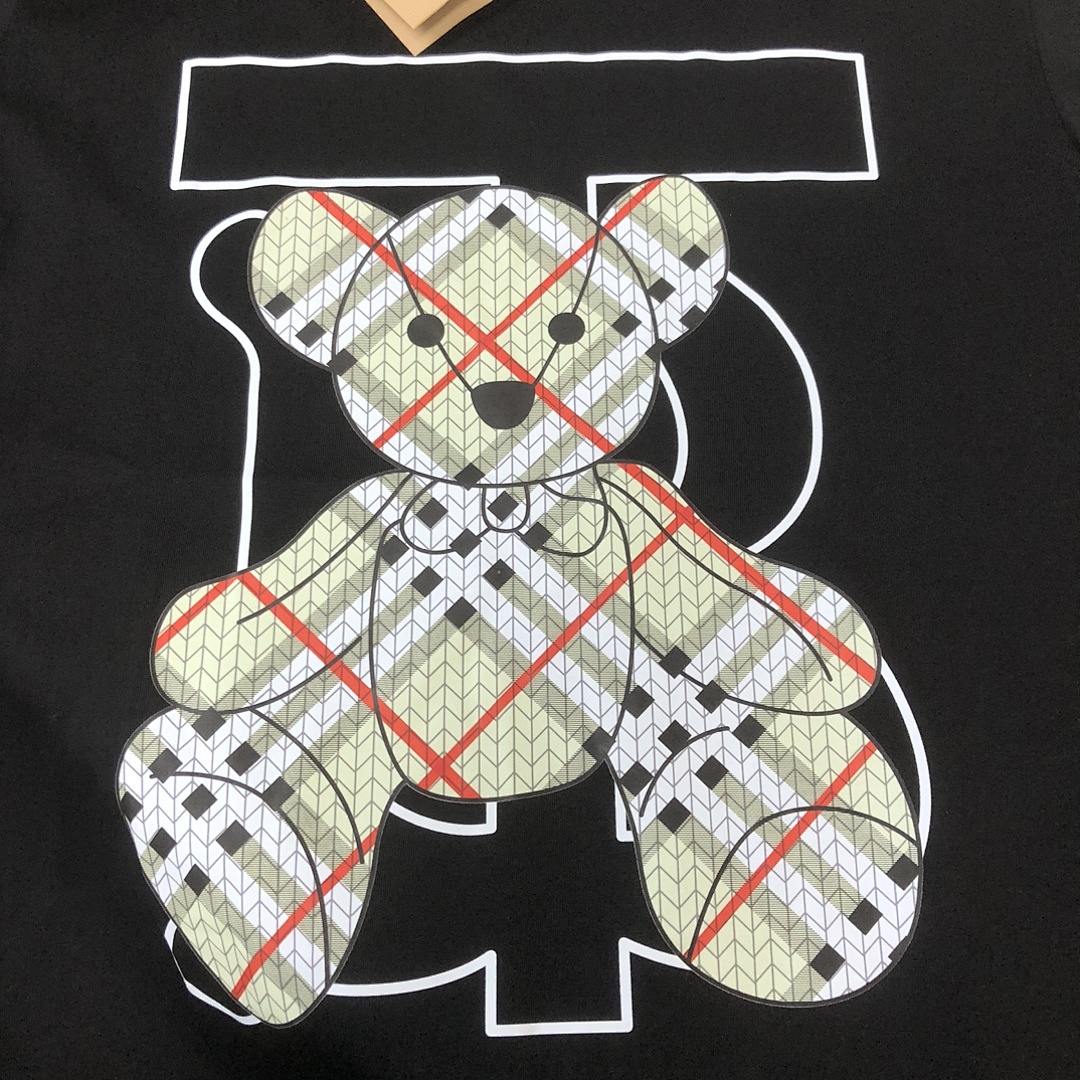 Burberry T-Shirt Style 008 detail view 2